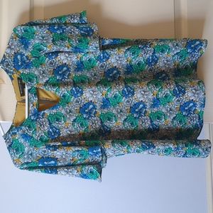 Gorgeous Banana Republic Floral Top